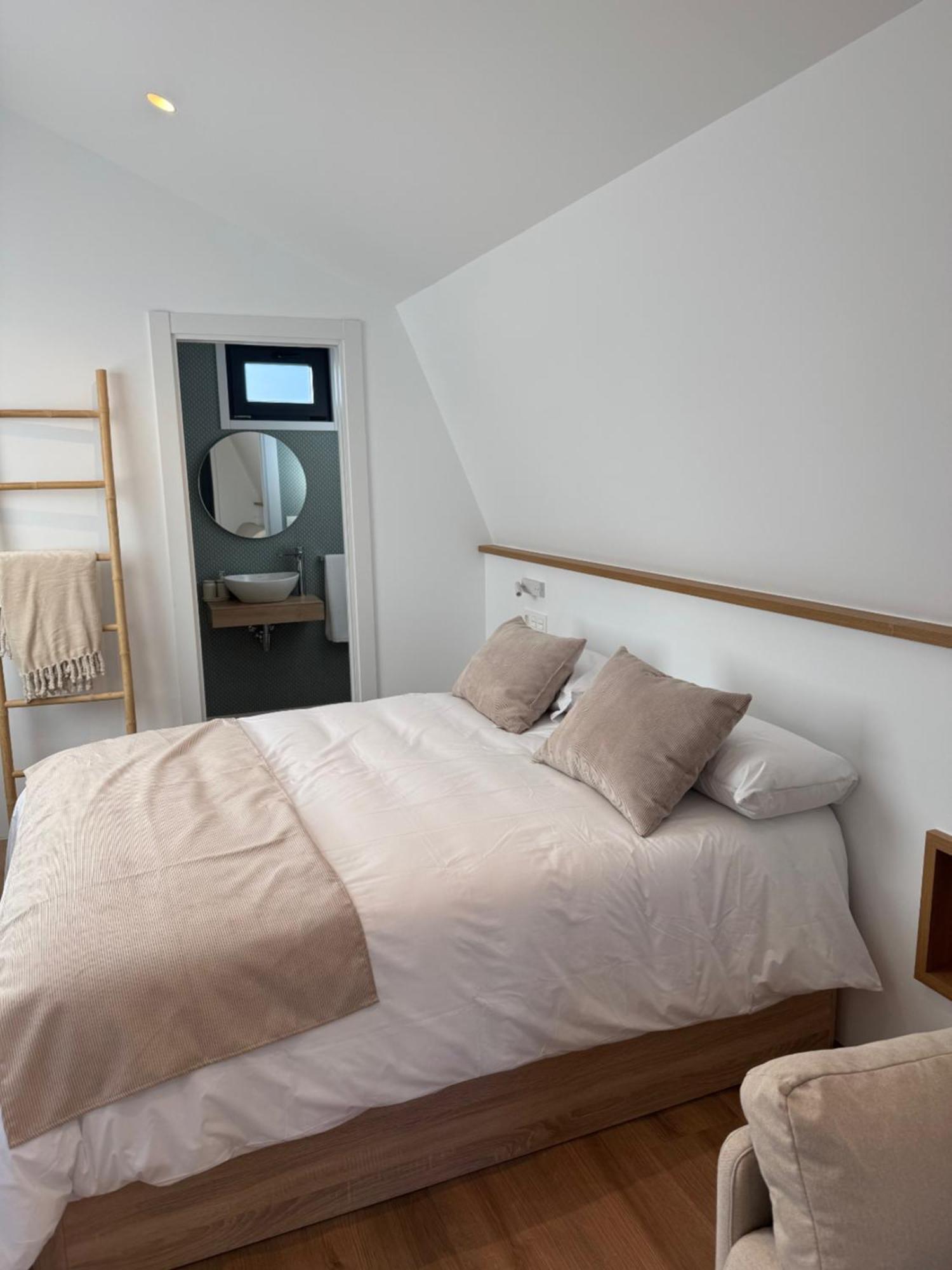 Luar Do Sarela & Suites Conjo Exterior photo