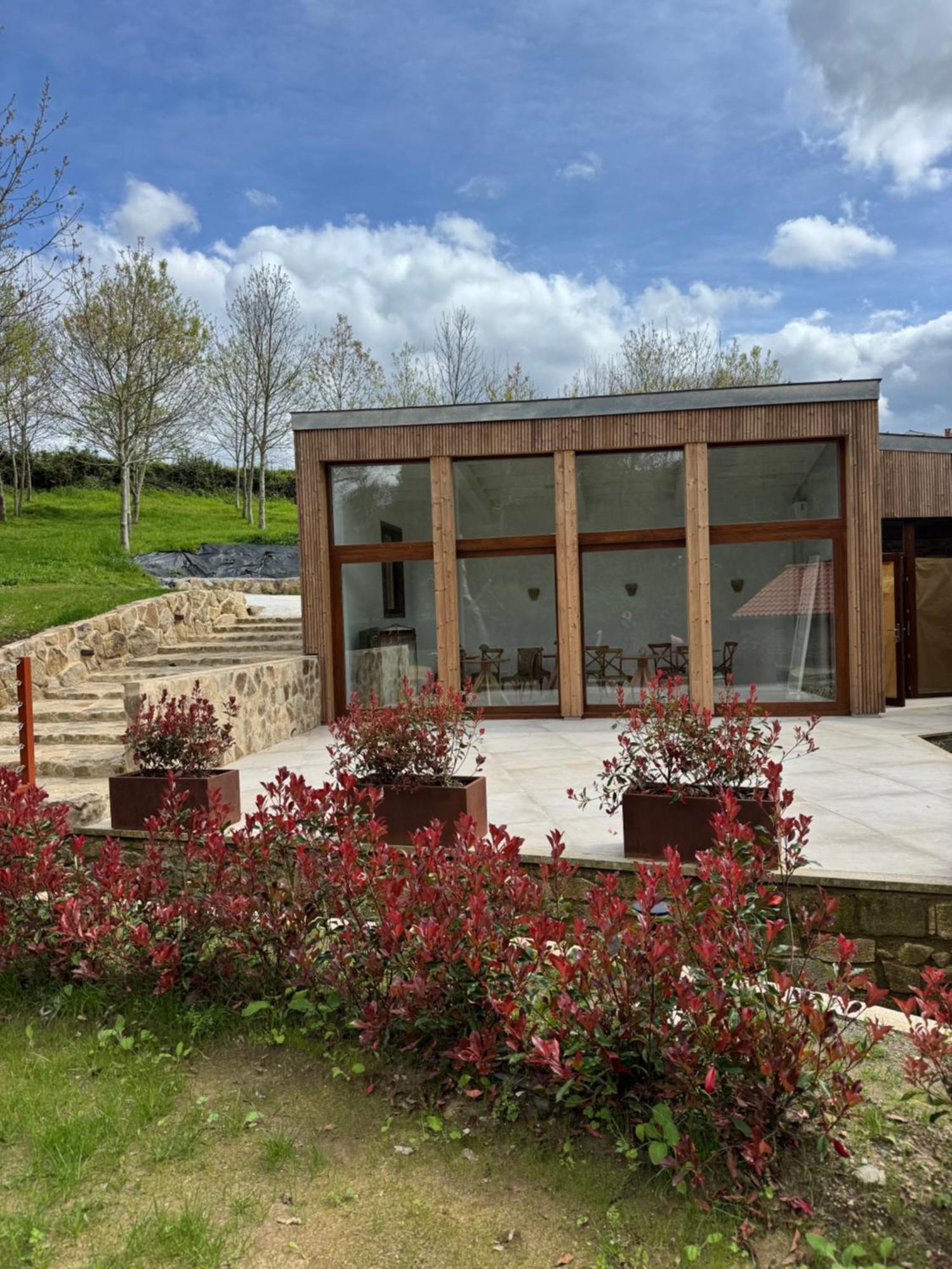 Luar Do Sarela & Suites Conjo Exterior photo