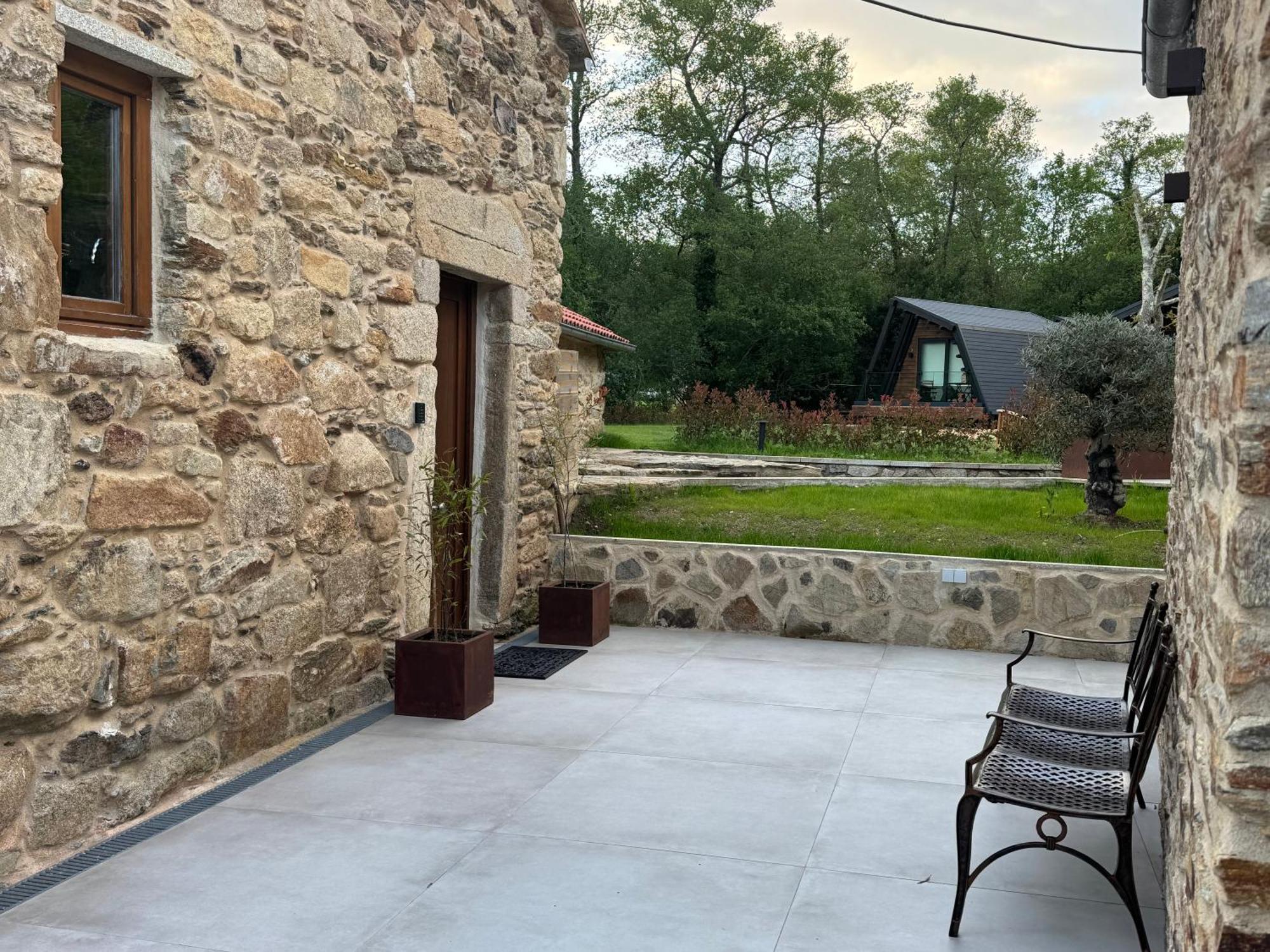 Luar Do Sarela & Suites Conjo Exterior photo